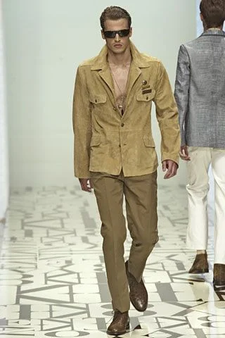Look 16